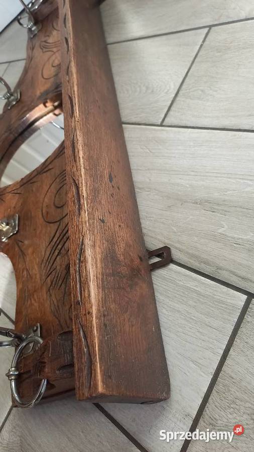 Wieszak drewniany z lustrem i półką wiszący zachodniopomorskie Gawroniec