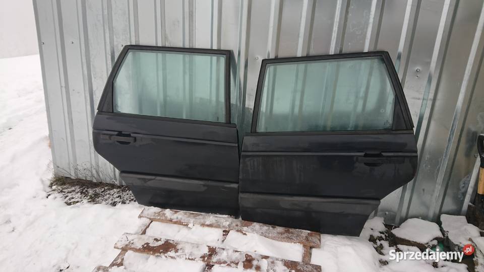 VW Passat B3 Maska Pokrywa Silnika części blacharskie Izby sprzedam