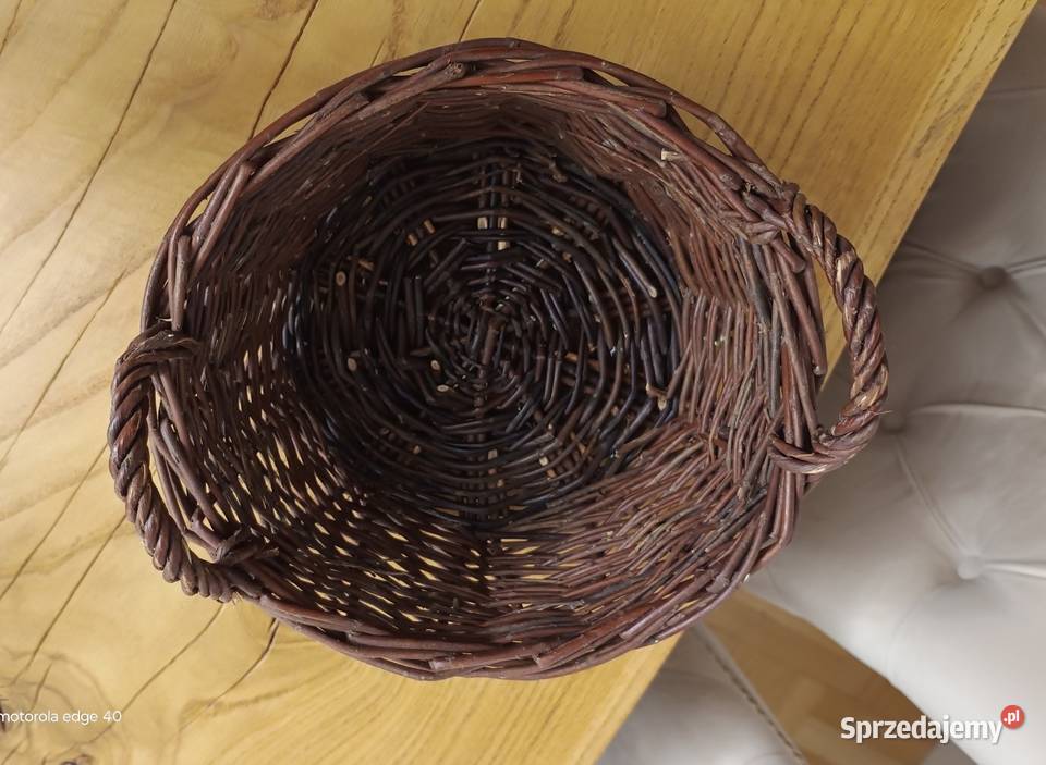 Piękny wiklinowy kosz Ciechanów