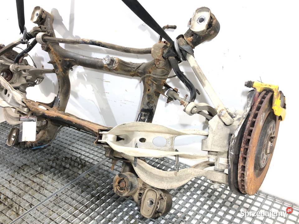 BELKA TYŁ AUDI Q8 SUV 4M0500025 TYLNA