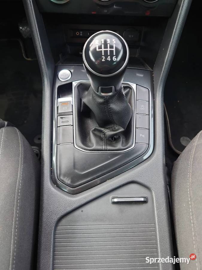 Tiguan wirtualne zegary masaże bezkluczykowy zmieniarka CD Kartuzy