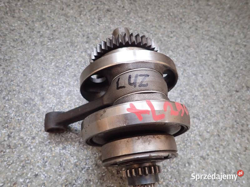 WAŁ KORBOWY Z LUZEM NA KORBIE HONDA XL 250 84R Pozostałe