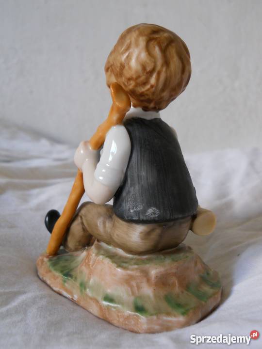 Figurka z porcelany sygnowana FOREIGN siedzący mazowieckie Warszawa