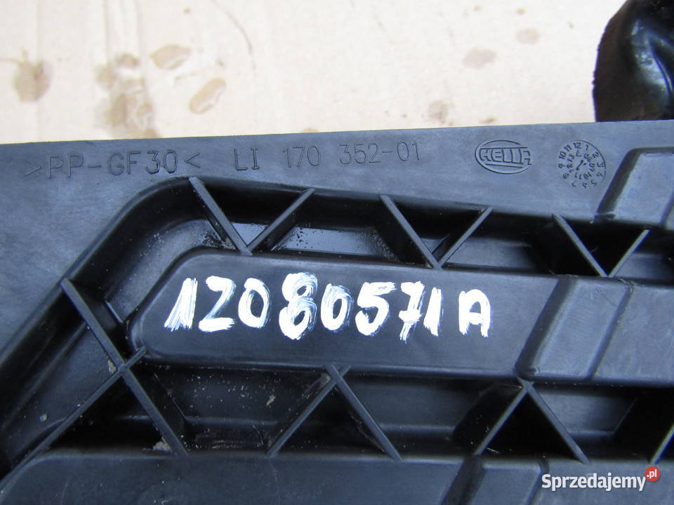 MOCOWAŃIEŚLIZG LAMPY PRZEDNIEJ SKODA OCTAVIA II Mysłaków sprzedam
