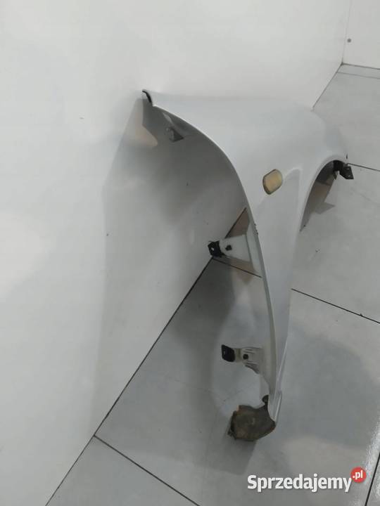 BŁOTNIK PRAWY PRZÓD LEON I SREBRNY Seat Toledo Rok produkcji 1999