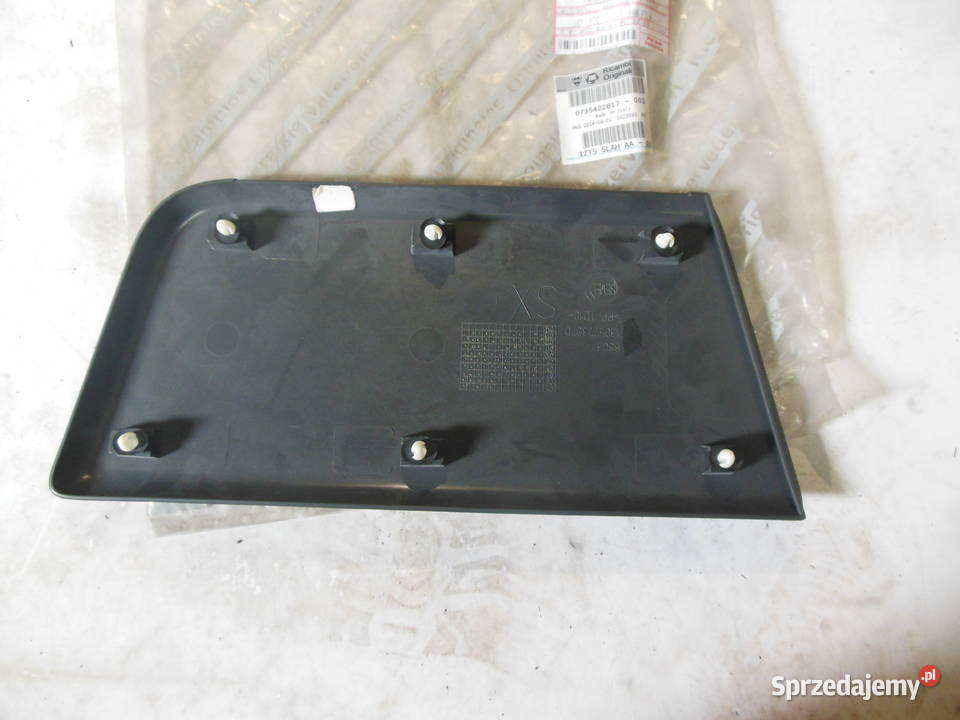 LISTWA DRZWI LEWA PRZÓD czarna 1305773070 dostawcze śląskie Kozy sprzedam