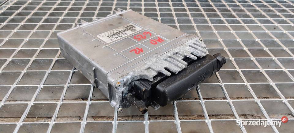 VOLKSWAGEN PASSAT B5 1999 STEROWNIK MODUŁ ECU osobowe Gliwice