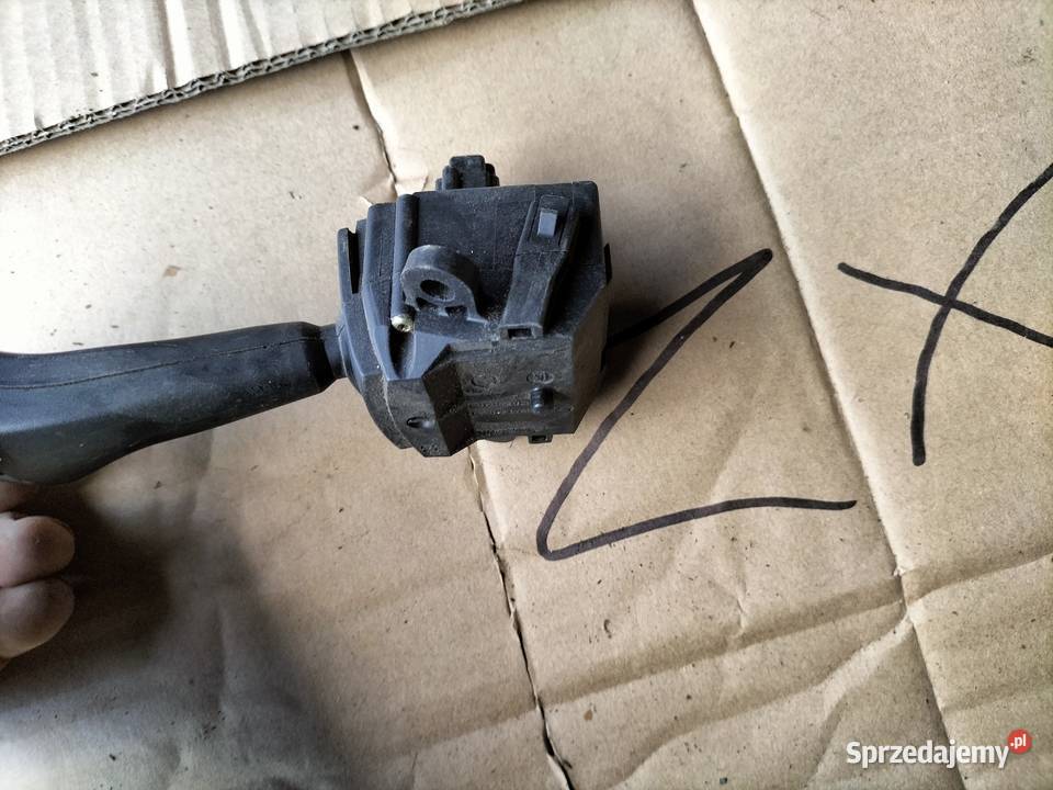 PRZEŁĄCZNIK WYCIERACZEK MANETKA BMW 3 E46 Kamień-Kolonia