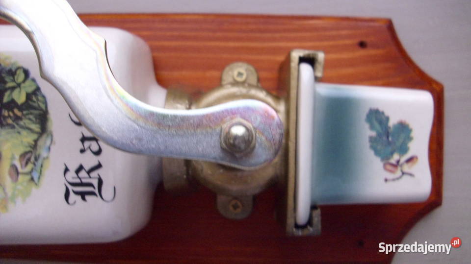 Młynek do kawy z zającem wiszący