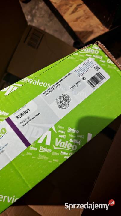 Zestaw sprzęgła Valeo 828601 Suchedniów sprzedam