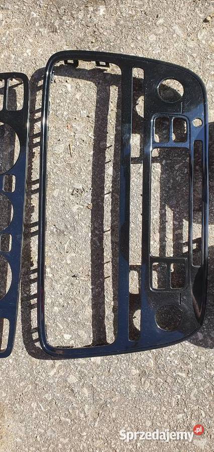 Skoda Citigo LY3D błotnik prawy przód czerwony osobowe śląskie Jaworzno