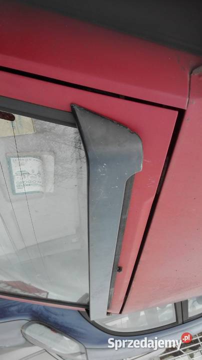 Polonez spojler lotka na tylna klape caro plus osobowe Suskowola