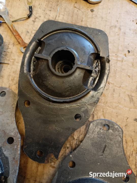 Poduszki silentbloki tylne Skoda 105 tylnego osobowe