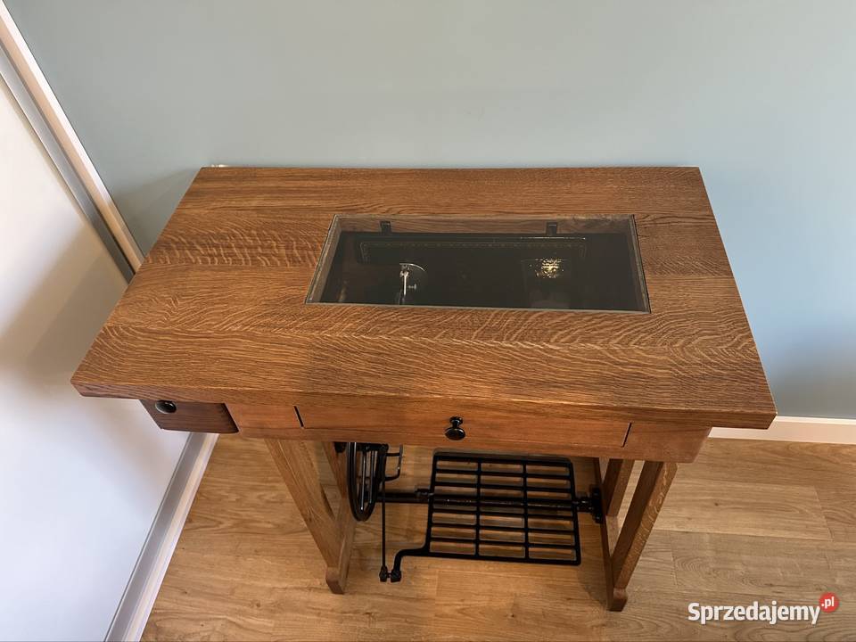 Stolik z maszyny do szycia Łucznik Kielce