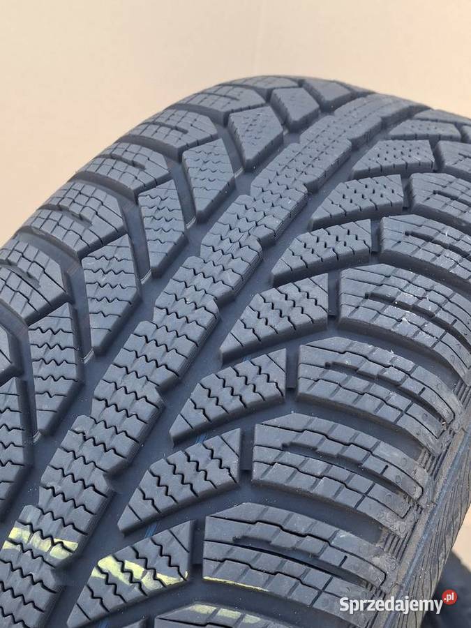 OPONY ZIMOWE SEMPERIT MASTERGRIP 2 20560R16 Karoseria Bieleń