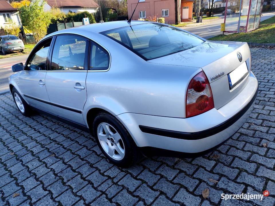 Volkswagen Passat B5 FL 16 2001 Niski Przebieg