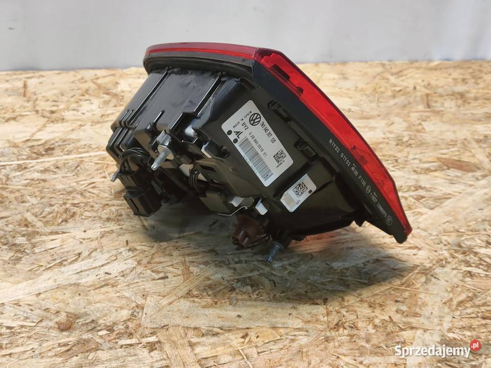 Lampa Klapy Tylna Lewa Lewy Tył Vw Sharan 7N Pleszew