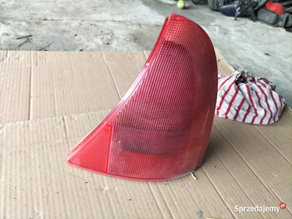 Renault Clio II 2 LAMPA TYŁ PRAWA Kamień-Kolonia