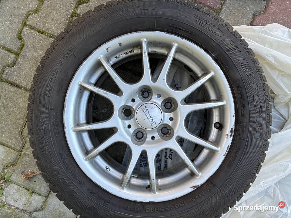 Aluminiowe felgi z oponami Toyota Hyundai Samochodowe świętokrzyskie Starachowice