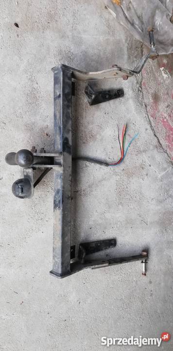 Hak Renault Scenic 1 Rok produkcji 2001 Bratian