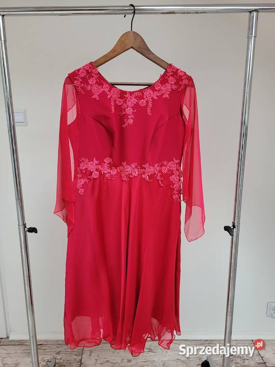 Malinowa sukienka rozkloszowana z koronką kolorowy Spódnice i sukienki Liszki