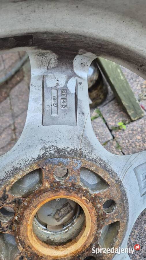 Felgi aluminiowe 5x112 R16 Vw Mędłów