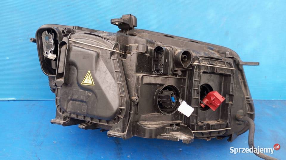 Reflektor Audi Q5 SQ5 8R0941753C Nowy Tomyśl sprzedam