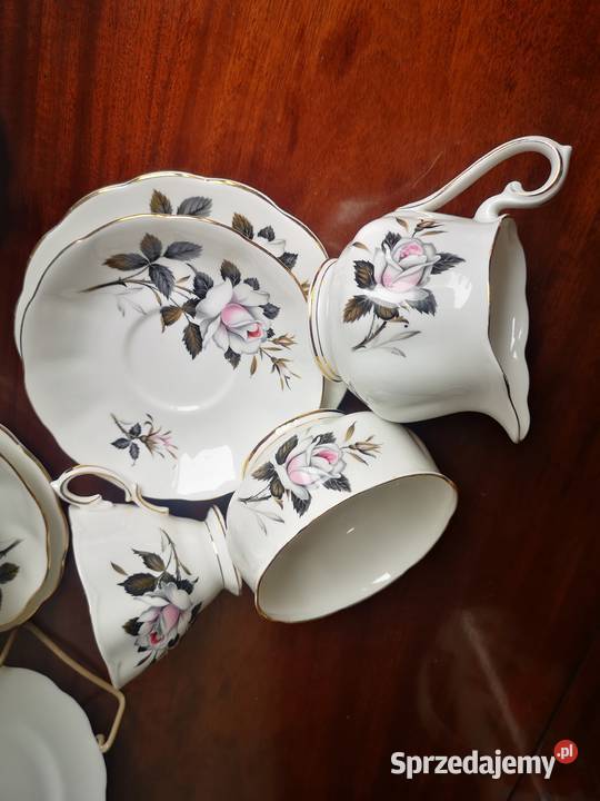 Filiżanka z talerzykiem deserowym Queens Porcelana i szkło Porcelana i szkło Gdańsk sprzedam