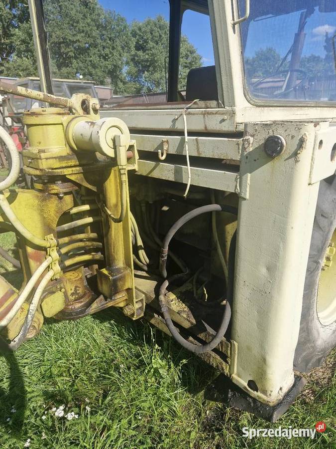 Łyżka ramię siłownik siłownik rozdzielacz Mostkowo