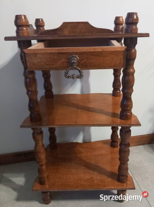 Etażerka stolik szafka w stylu eklektycznym w