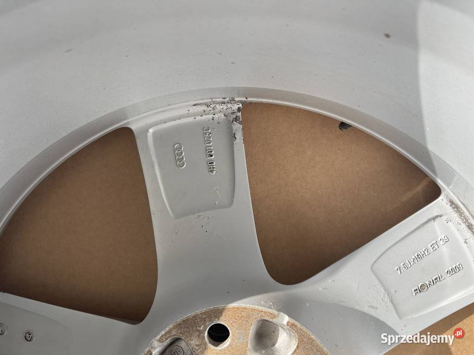 Felgi aluminiowe AUDI 19 A4 B8 B9 A5 A6 A7 A8 Q5 Samochodowe wielkopolskie sprzedam