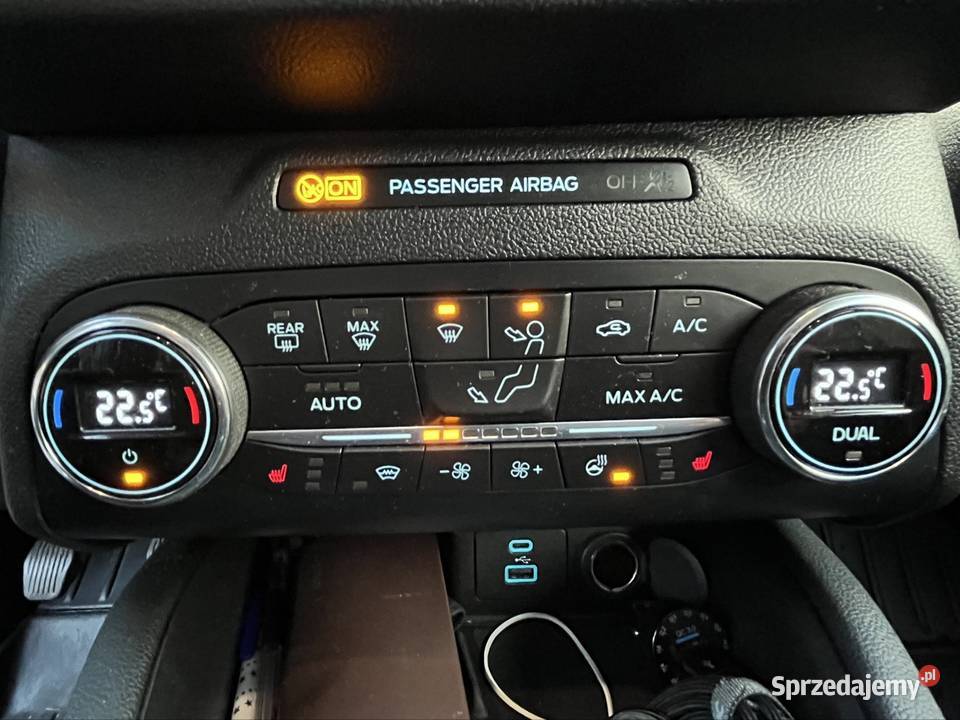 Ford Kuga MK3 Titanium polski salon bezwypadkowa poduszka powietrzna Kudowa-Zdrój