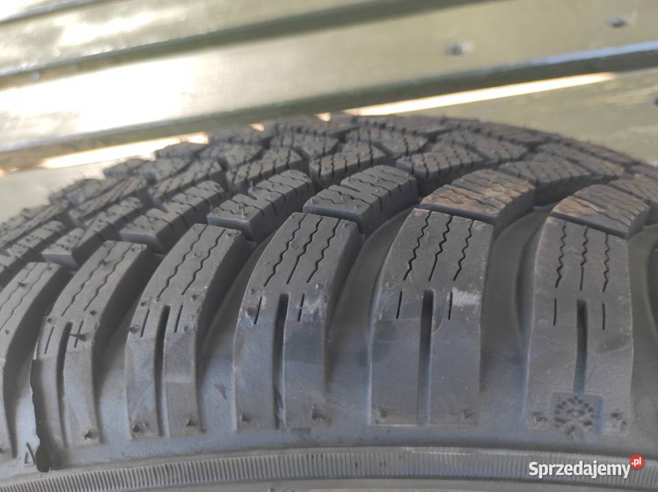 Opona Falken Eurowinter HS01 19565 R 15 nowa z