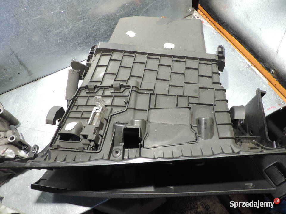 SCHOWEK PASAŻERA EU 685000007R RENAULT MEGANE 3 Nowy Sącz sprzedam