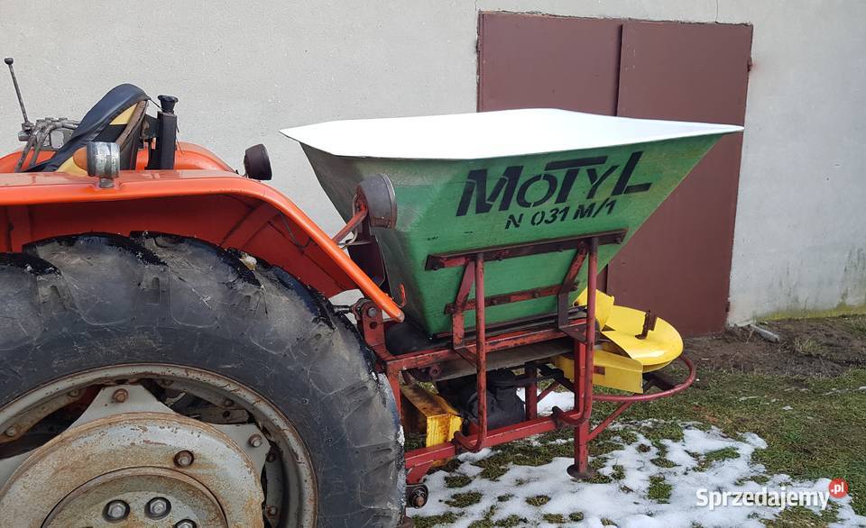 Rozsiewacz MOTYL 600l do nawozu wapna czy soli Dąbrowa Tarnowska