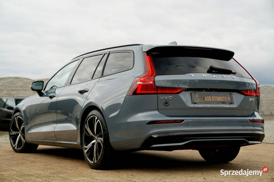 Volvo V60 R DESIGN acc FUL LED skóra nawi ALUSY Otmuchów