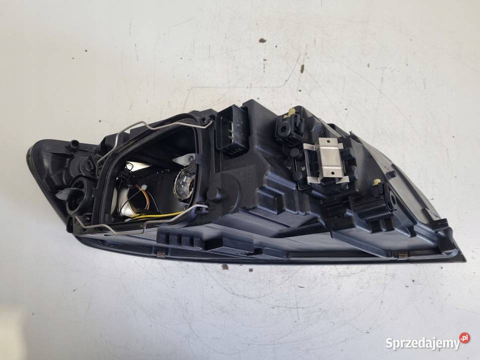 LAMPA LEWA Volvo S40 II V50 LIFT 07 XENON Rudka