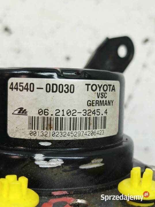POMPA ABS 445400D030 895410D270 Toyota Yaris III Rok produkcji 2014