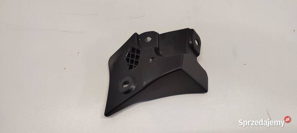 VOLVO XC40 OSŁONA ZAWIASU MASKI LEWA 31479538 sprzedam