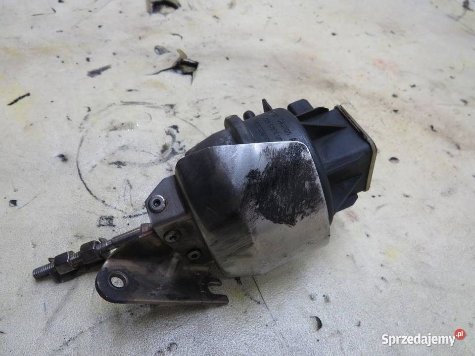 GRUSZKA TURBINY AUDI Q5 8R 20 TDI Zawory podciśnienia