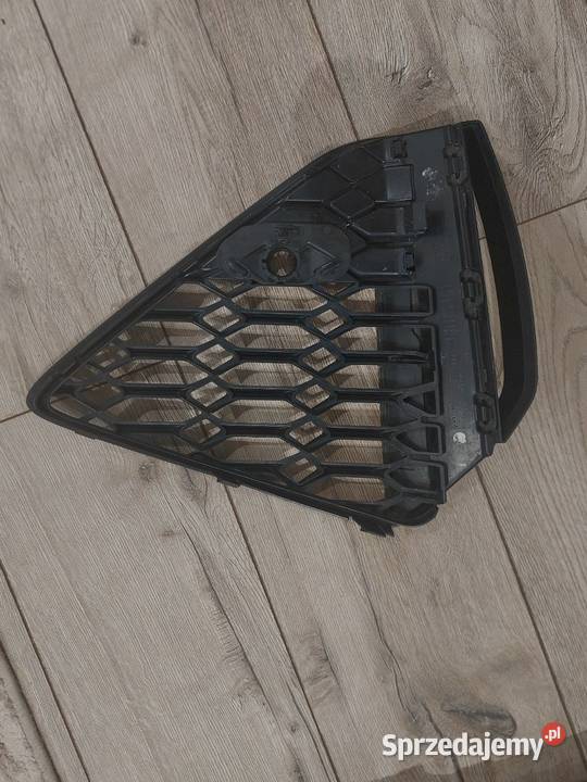 KRATKA PRAWA AUDI RS6 C8 RS7 4K8807682D CARBON Kierownice powietrza pomorskie Wejherowo