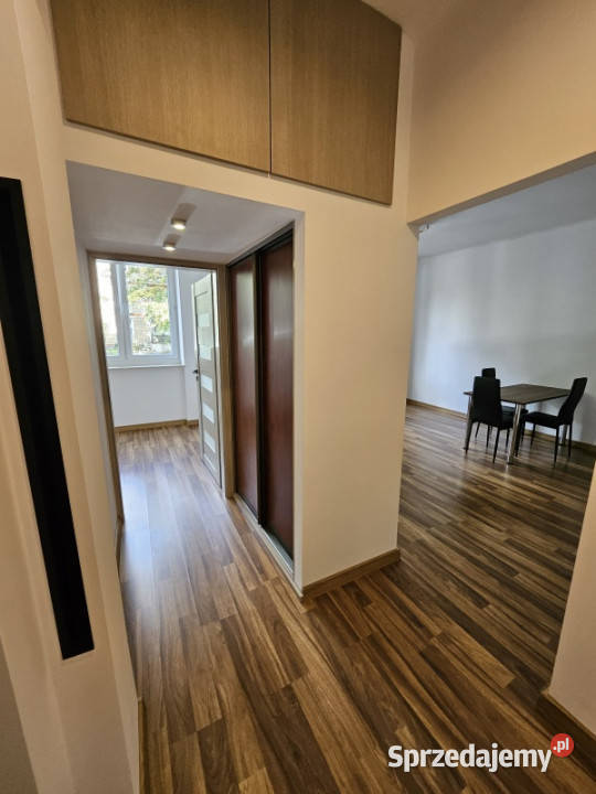 2 pokoje w zadbanej kamienicy Stare Bielany Warszawa