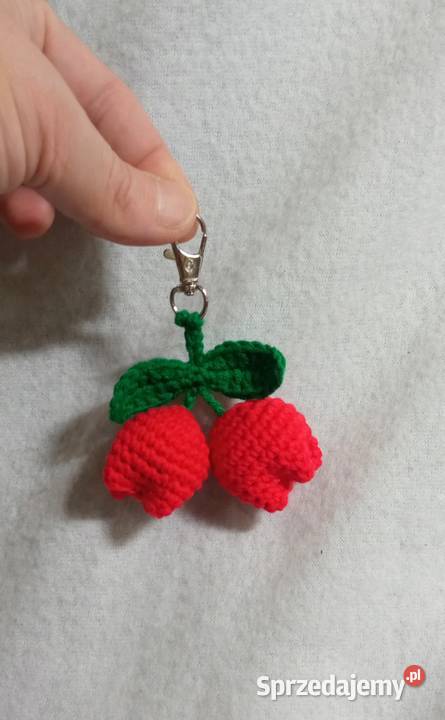 Tulipany wykonane na szydełku brelok