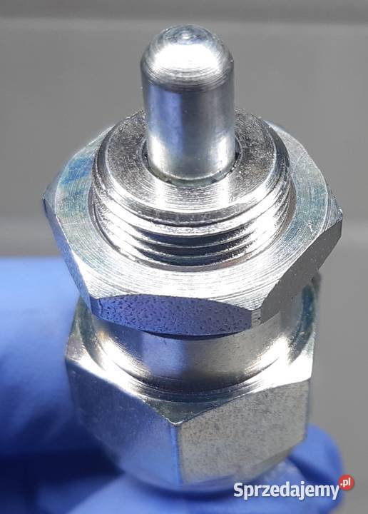 WŁĄCZNIK ŚWIATEŁ COFANIA SKODA 105 120 FELICIA Mielęcin