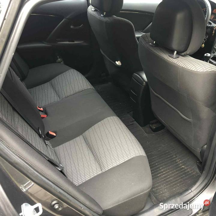 Toyota Avensis manualna Avensis Poznań sprzedam