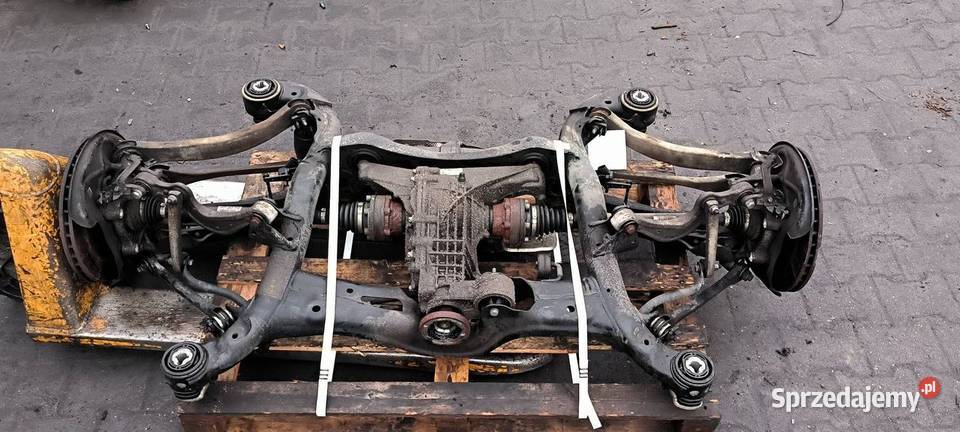 BELKA SANKI TYŁ AUDI A8 L D5 4N 4N0505235AE Lipno