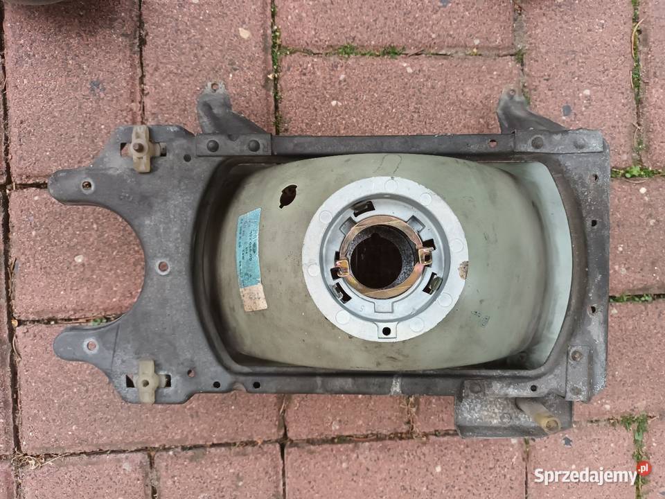 Audi 80 b2 lampa prawa wielkopolskie Poznań