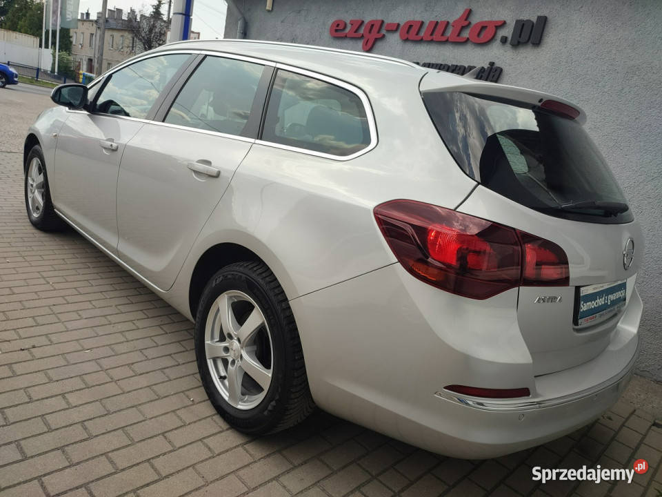 Opel Astra ksenon navi kamera bezwypadkowa