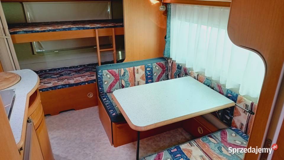 przyczepa kempingowa łóżka piętrowe campingowa śląskie Międzybrodzie Bialskie