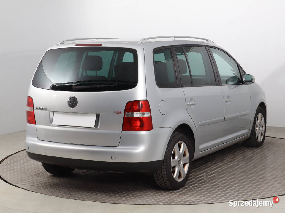 VW Touran 20 TDI nieuszkodzony